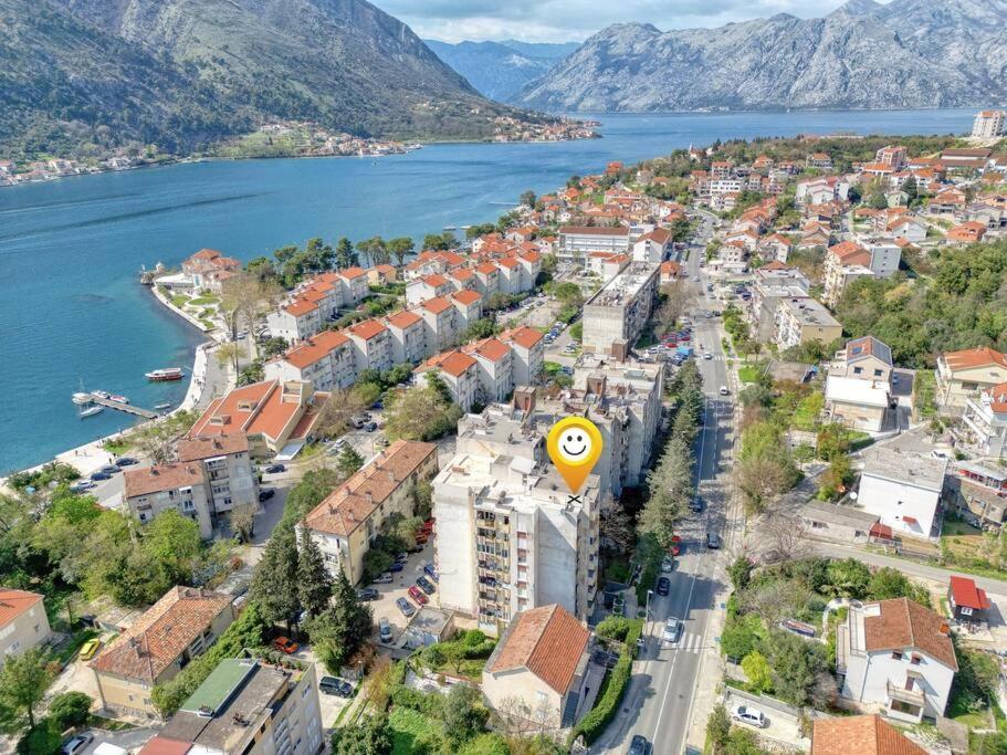 Cozy Nest Apartment- Central And Seaboard With Elevator Kotor Exterior foto