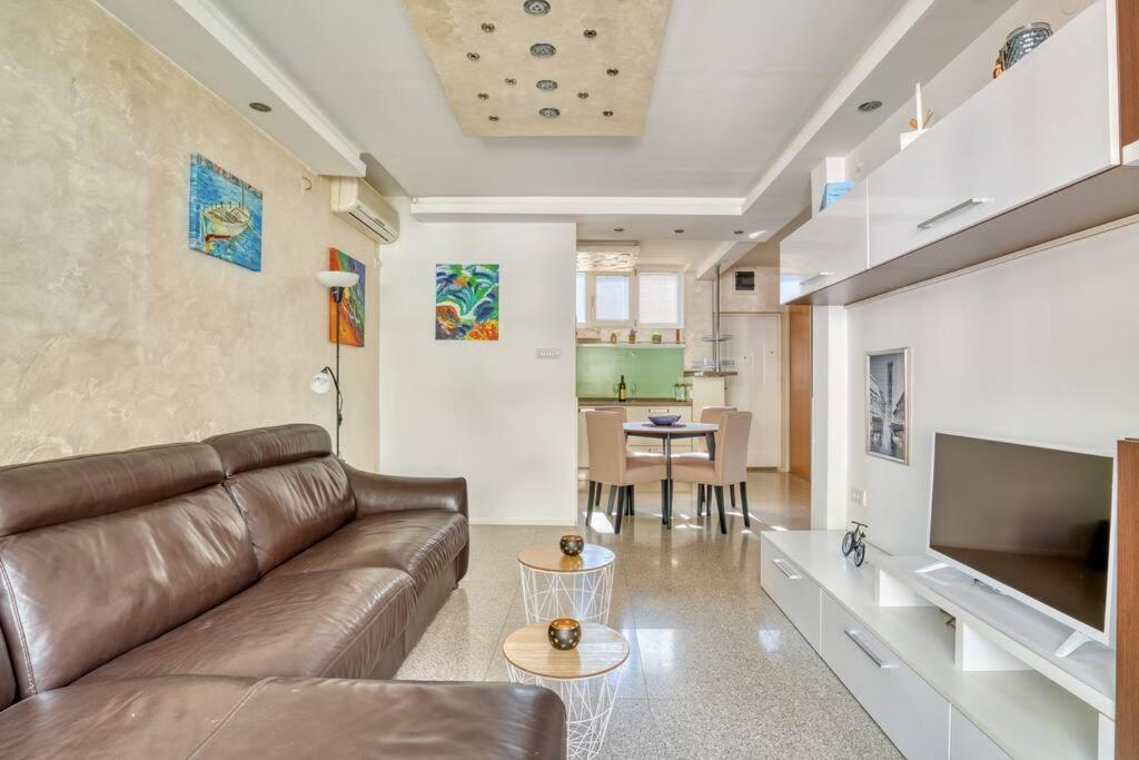 Cozy Nest Apartment- Central And Seaboard With Elevator Kotor Exterior foto